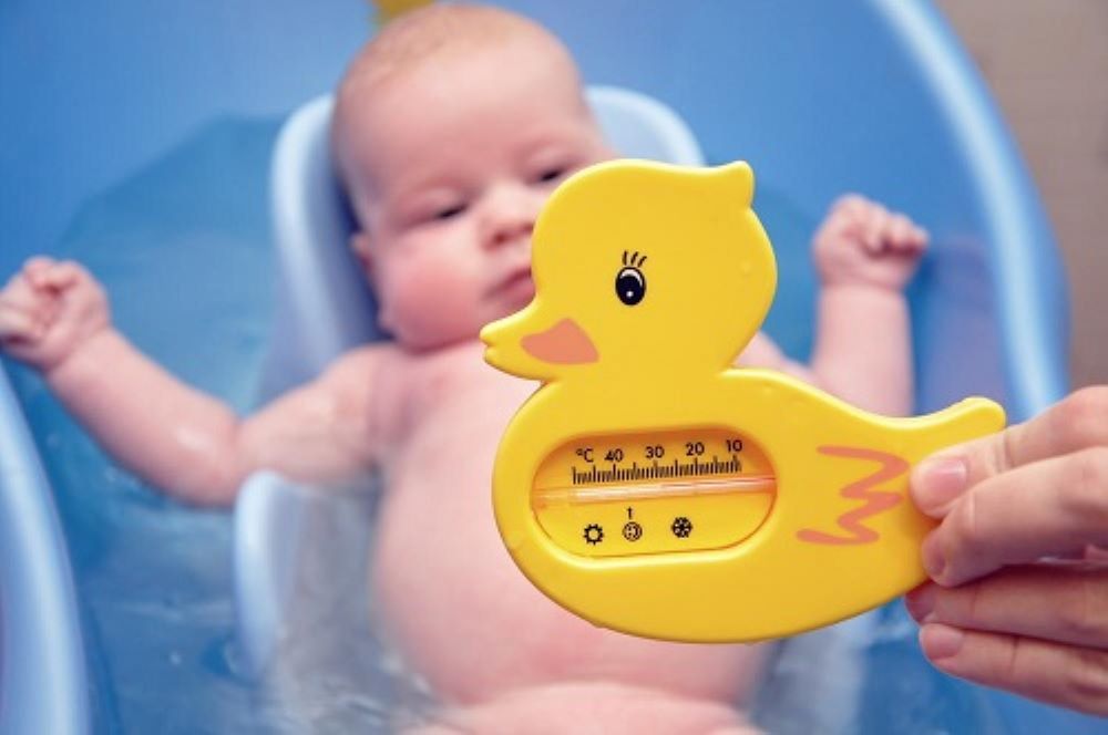 Температура воды для купания новорождённого
