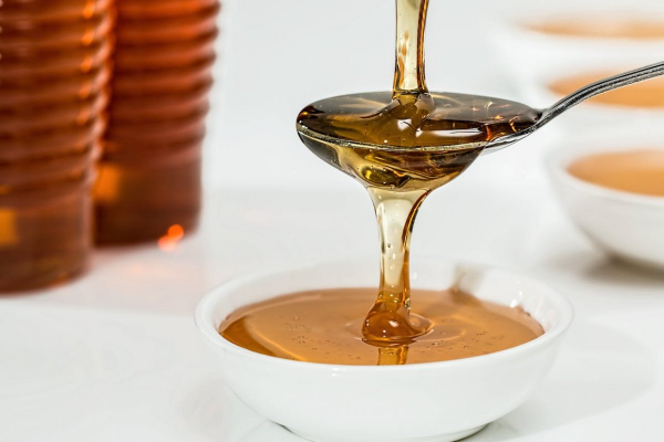 Врач Орфанова: мёд и маргарин снижают женские гормоны