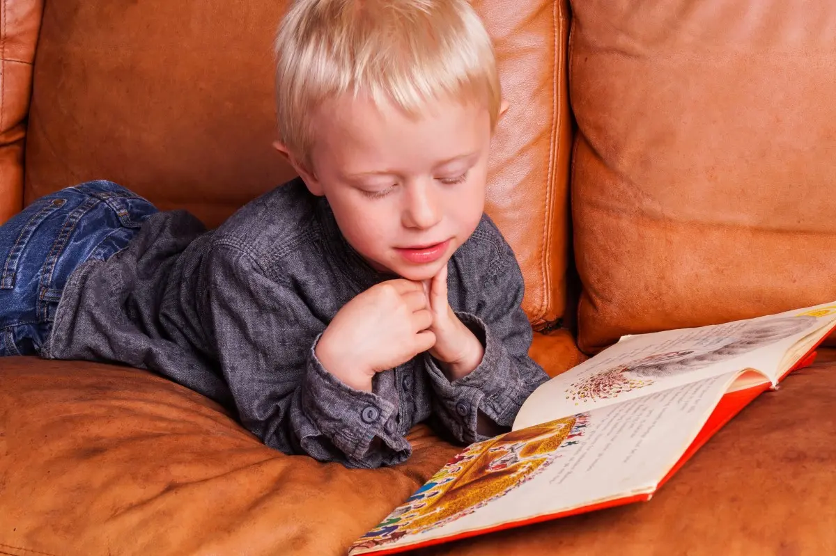 Как за один день приучить ребенка хотеть читать?