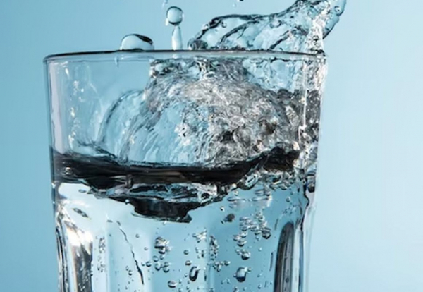 От 1,5 до 3 литров: сколько воды нужно пить в сутки